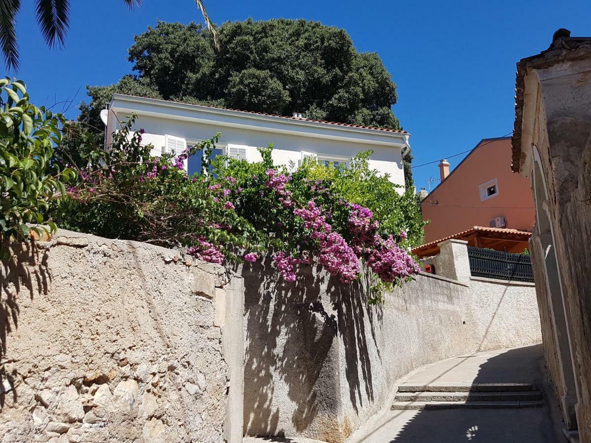Apartman Pia Mali Lošinj Exteriér fotografie